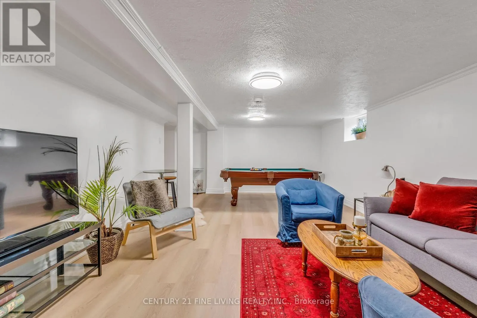 30 NORGROVE CRESCENT