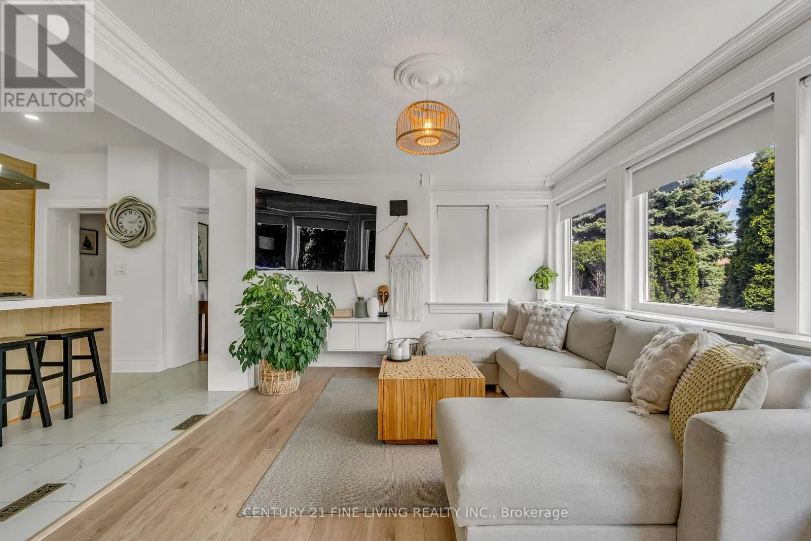 30 NORGROVE CRESCENT