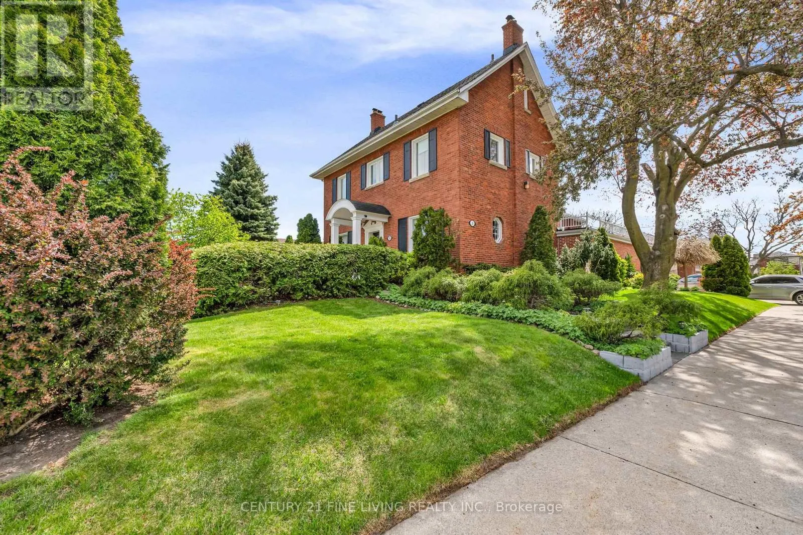 30 NORGROVE CRESCENT