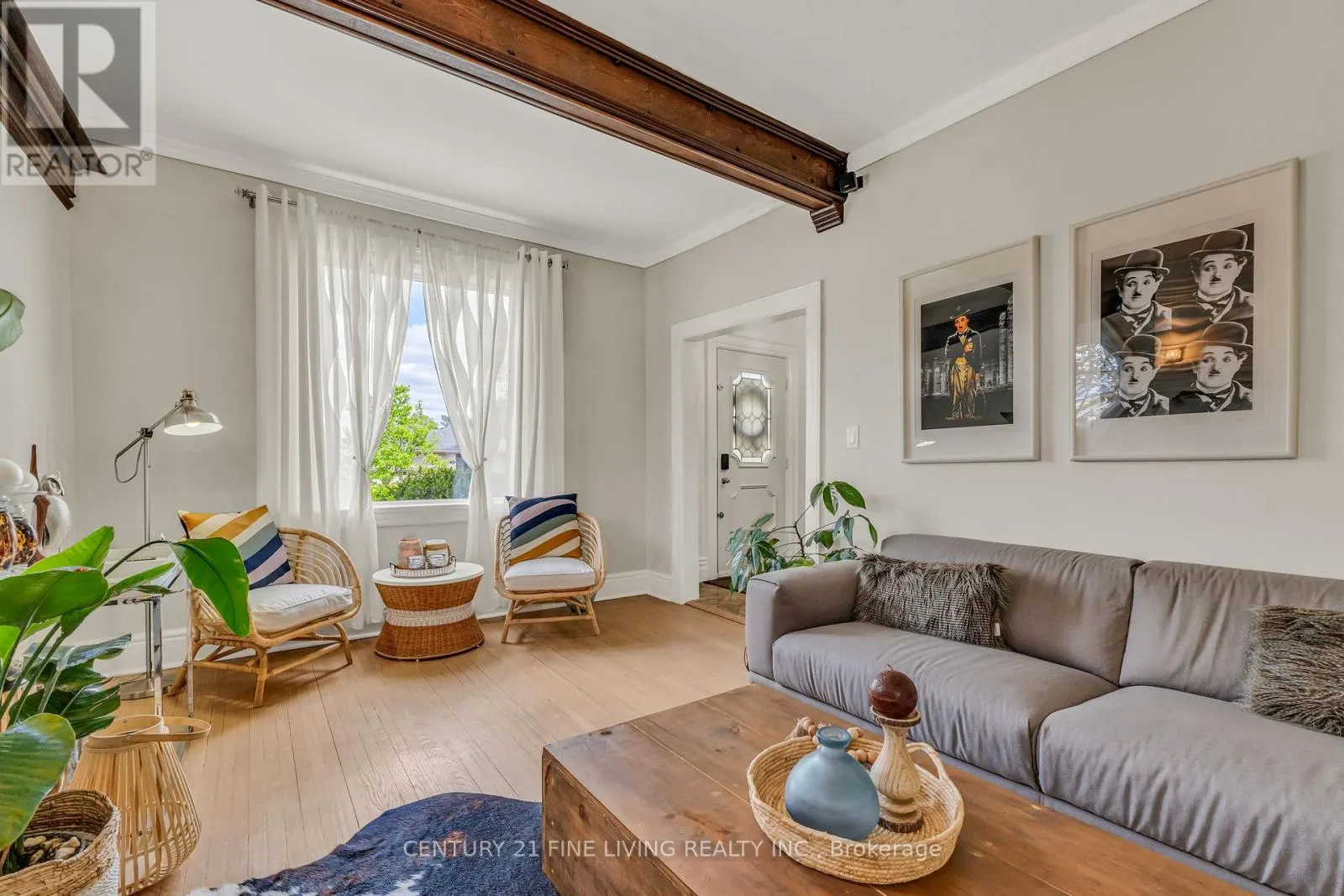 30 NORGROVE CRESCENT