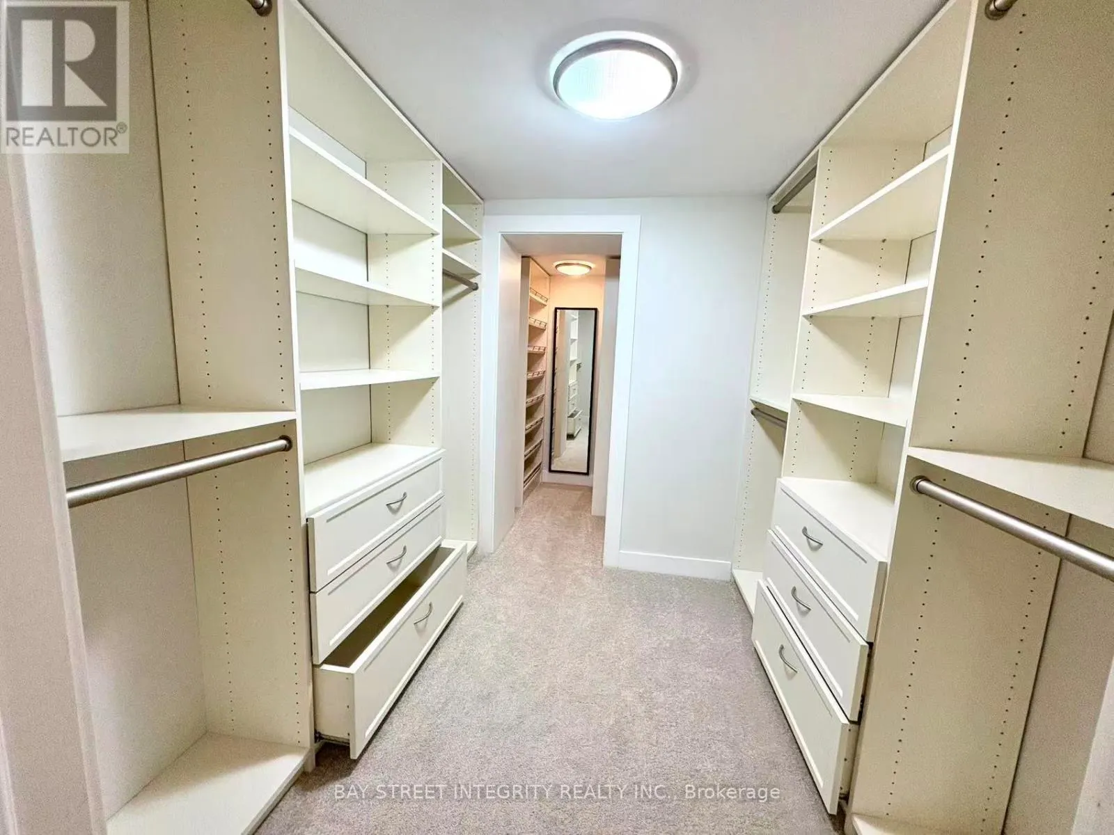 1270 CROSSFIELD BEND
