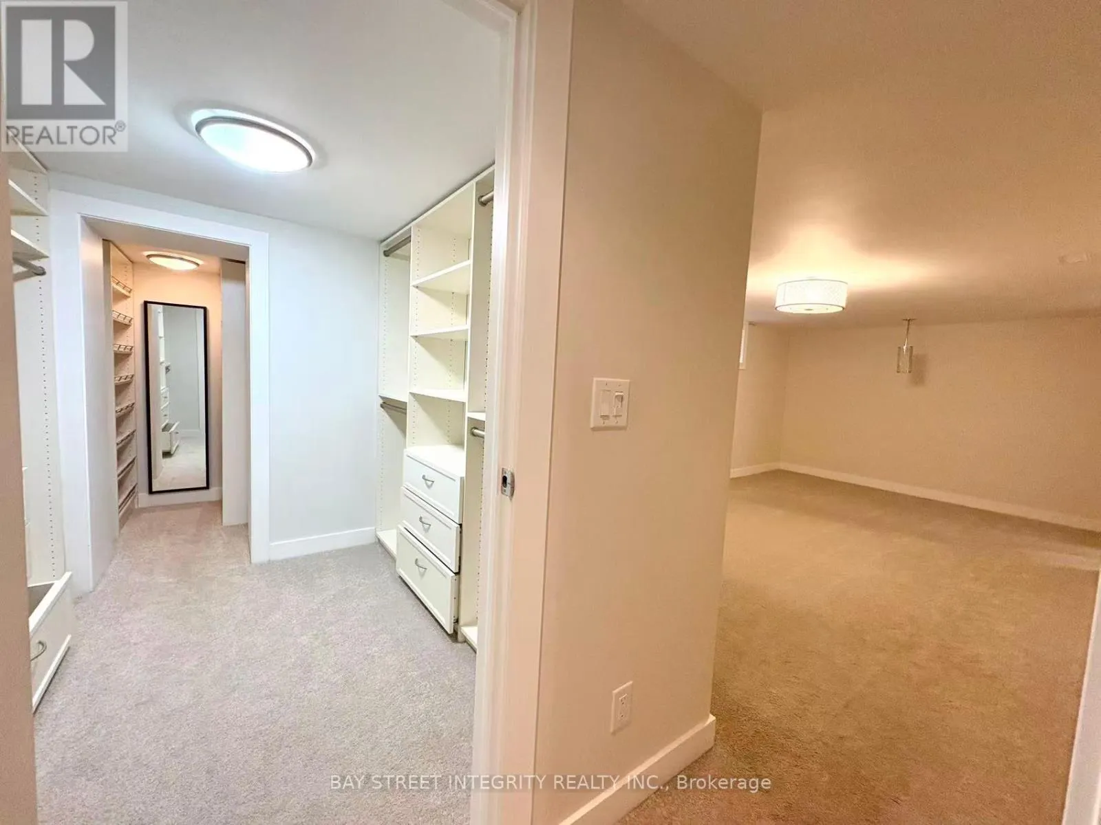 1270 CROSSFIELD BEND