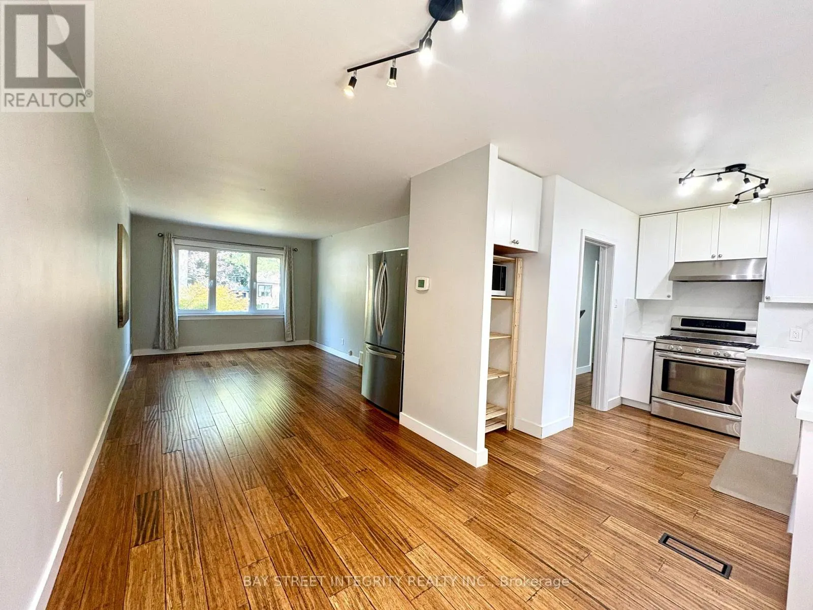 1270 CROSSFIELD BEND
