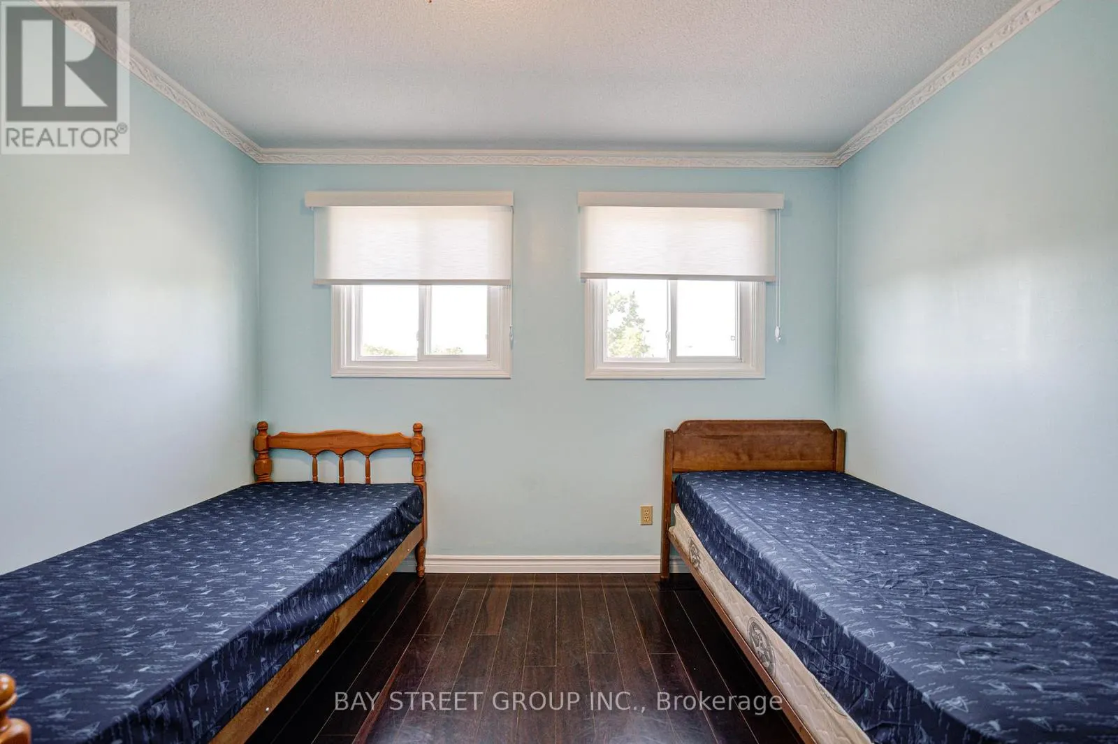 572 RIDEAU GATE