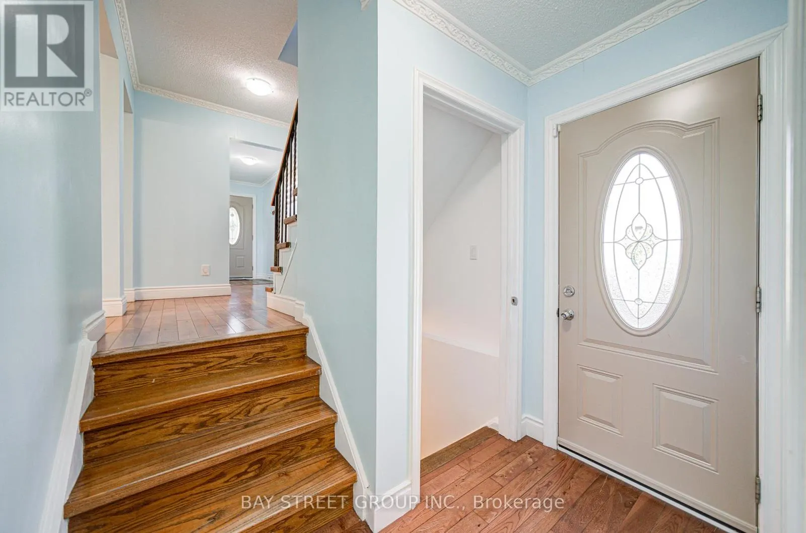 572 RIDEAU GATE