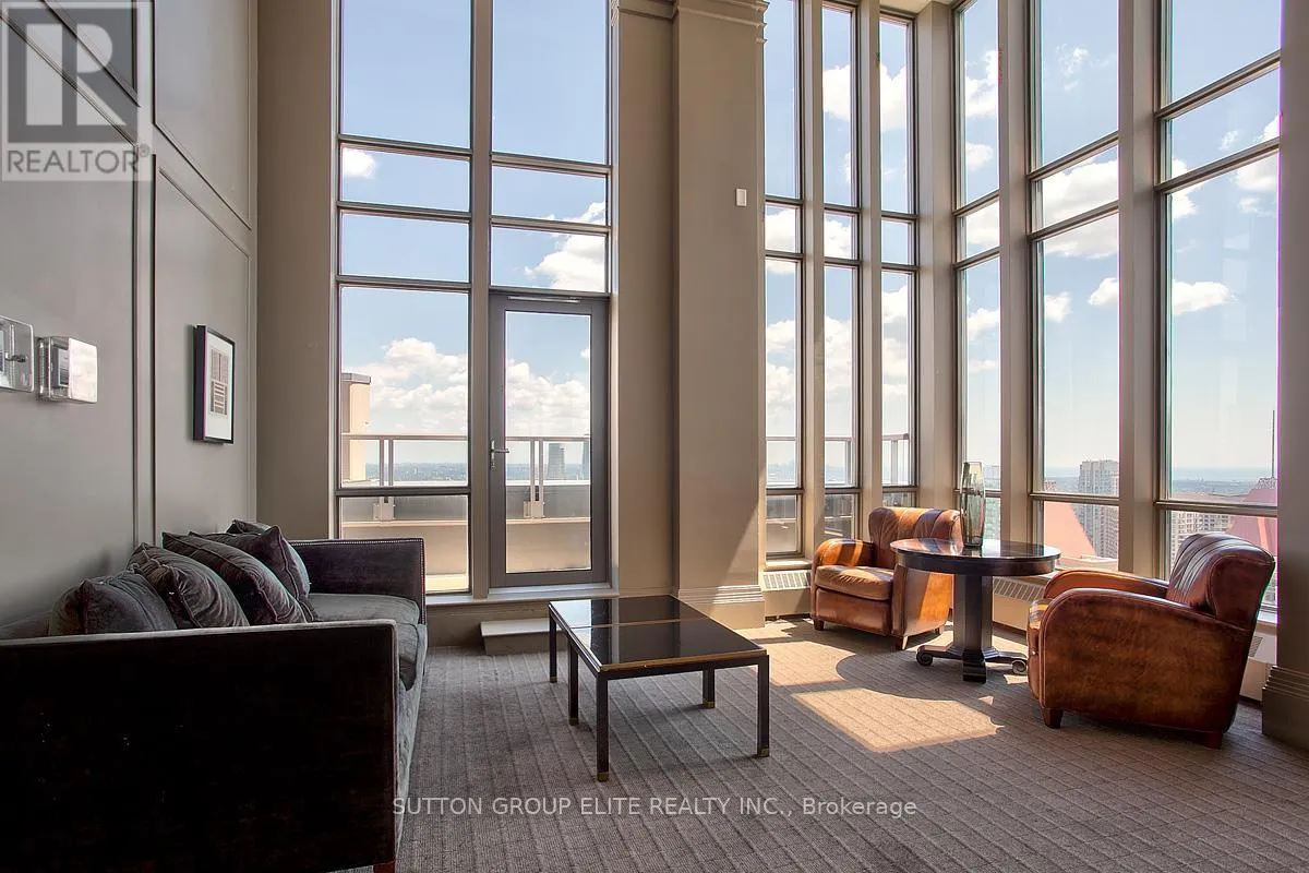 1407 - 388 PRINCE OF WALES DRIVE