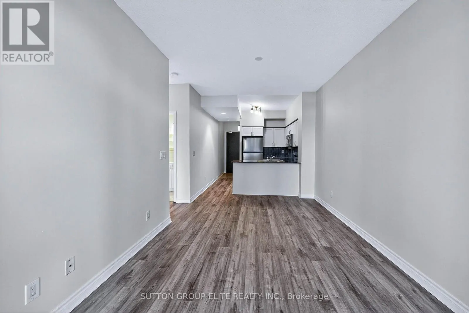 1407 - 388 PRINCE OF WALES DRIVE