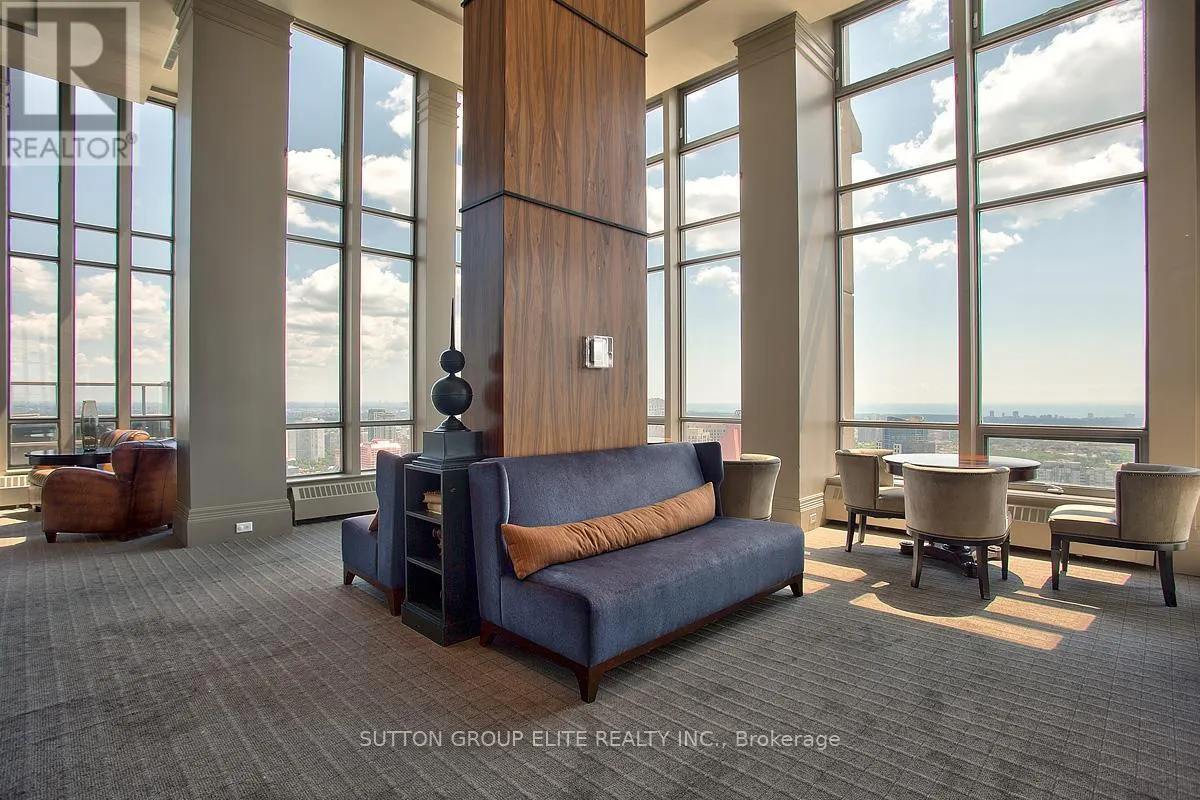 1407 - 388 PRINCE OF WALES DRIVE