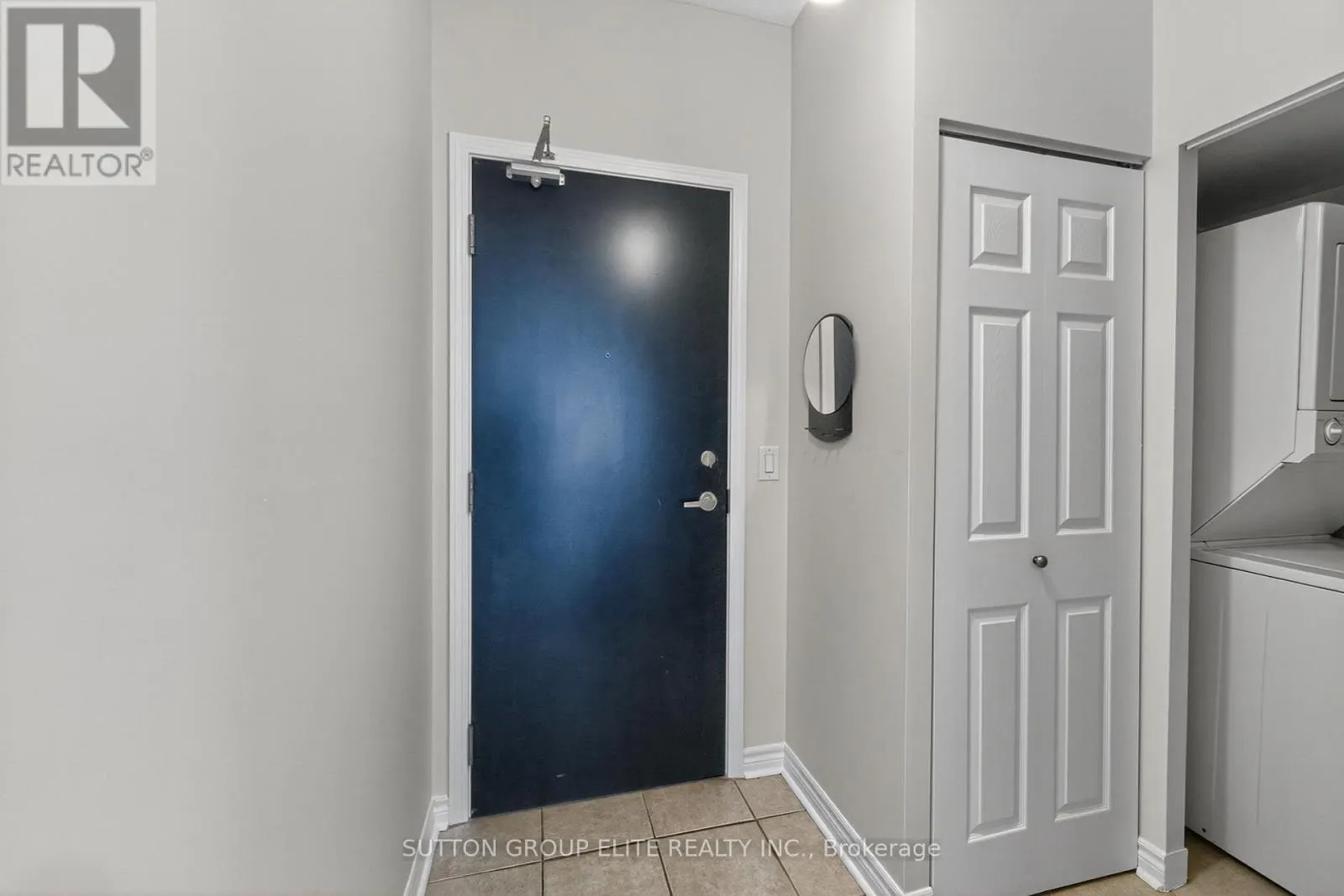 1407 - 388 PRINCE OF WALES DRIVE