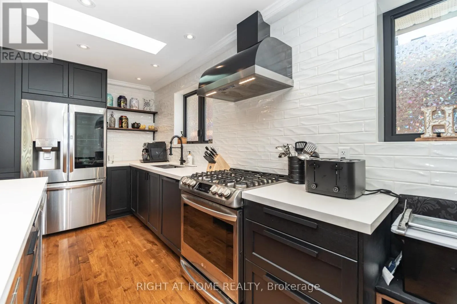 3 LETHBRIDGE AVENUE