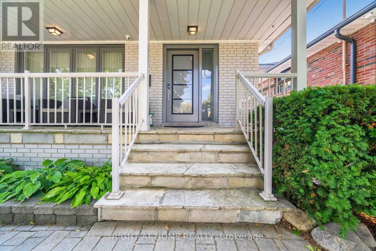 3 LETHBRIDGE AVENUE