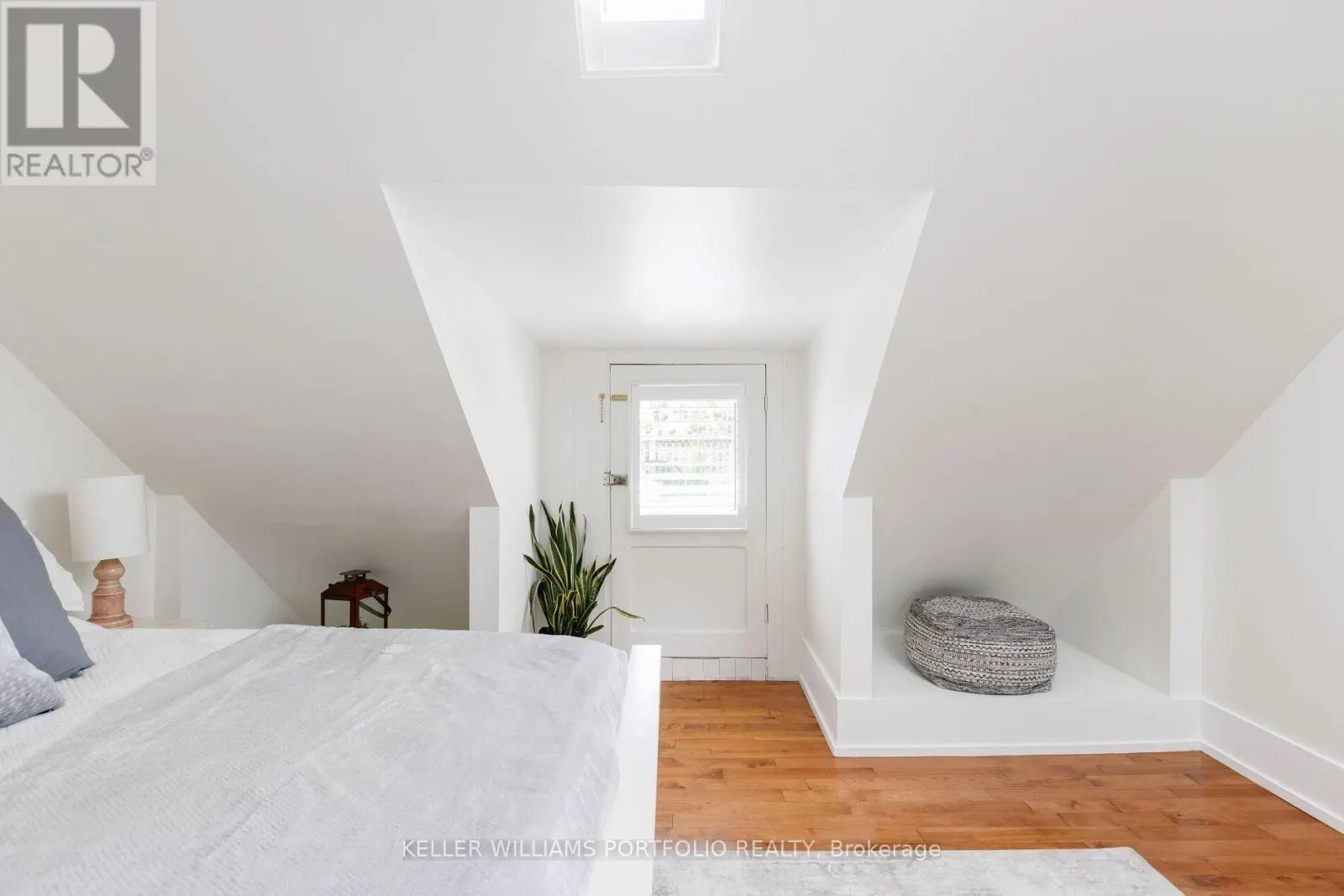77 HOOK AVENUE