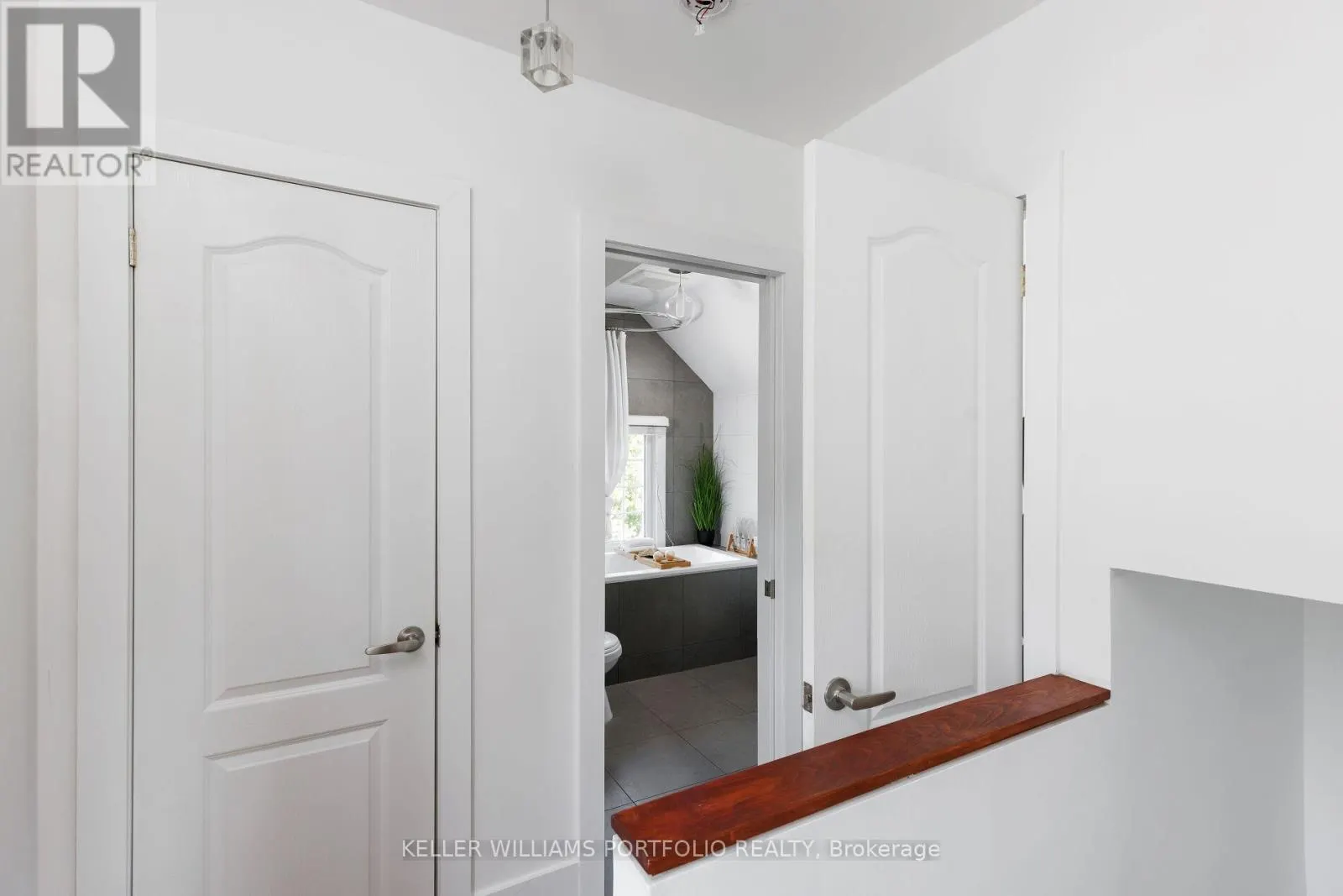 77 HOOK AVENUE