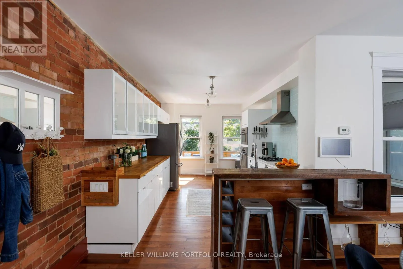 77 HOOK AVENUE