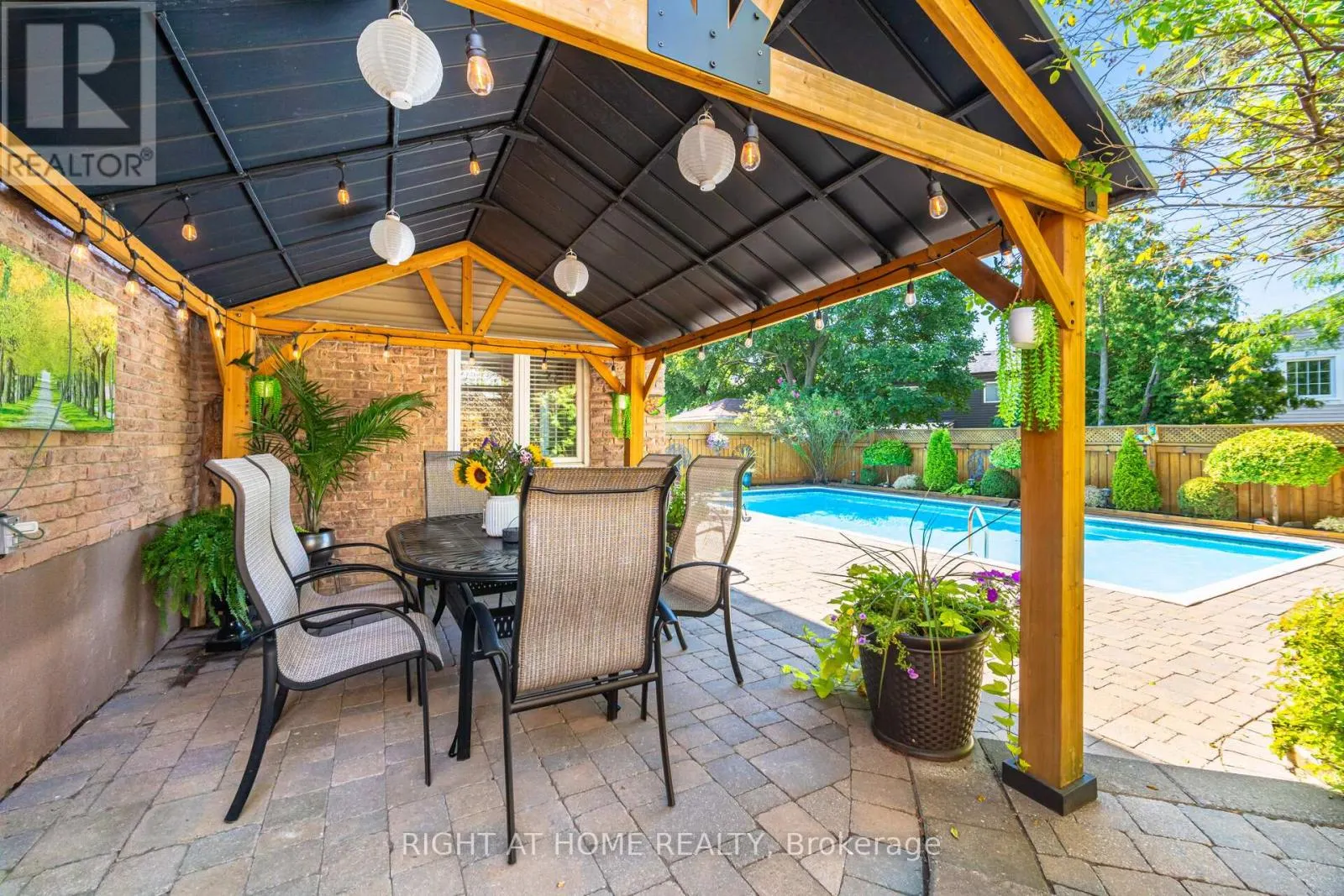 4 CANTRILL COURT