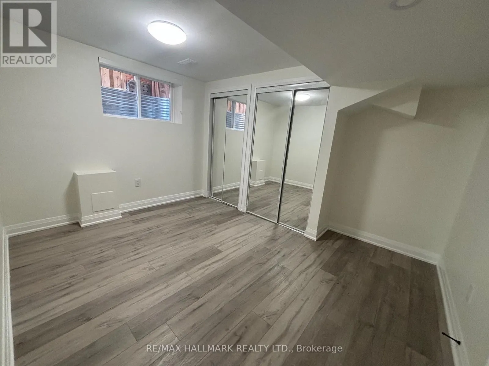 4 CUTTERS CRESCENT