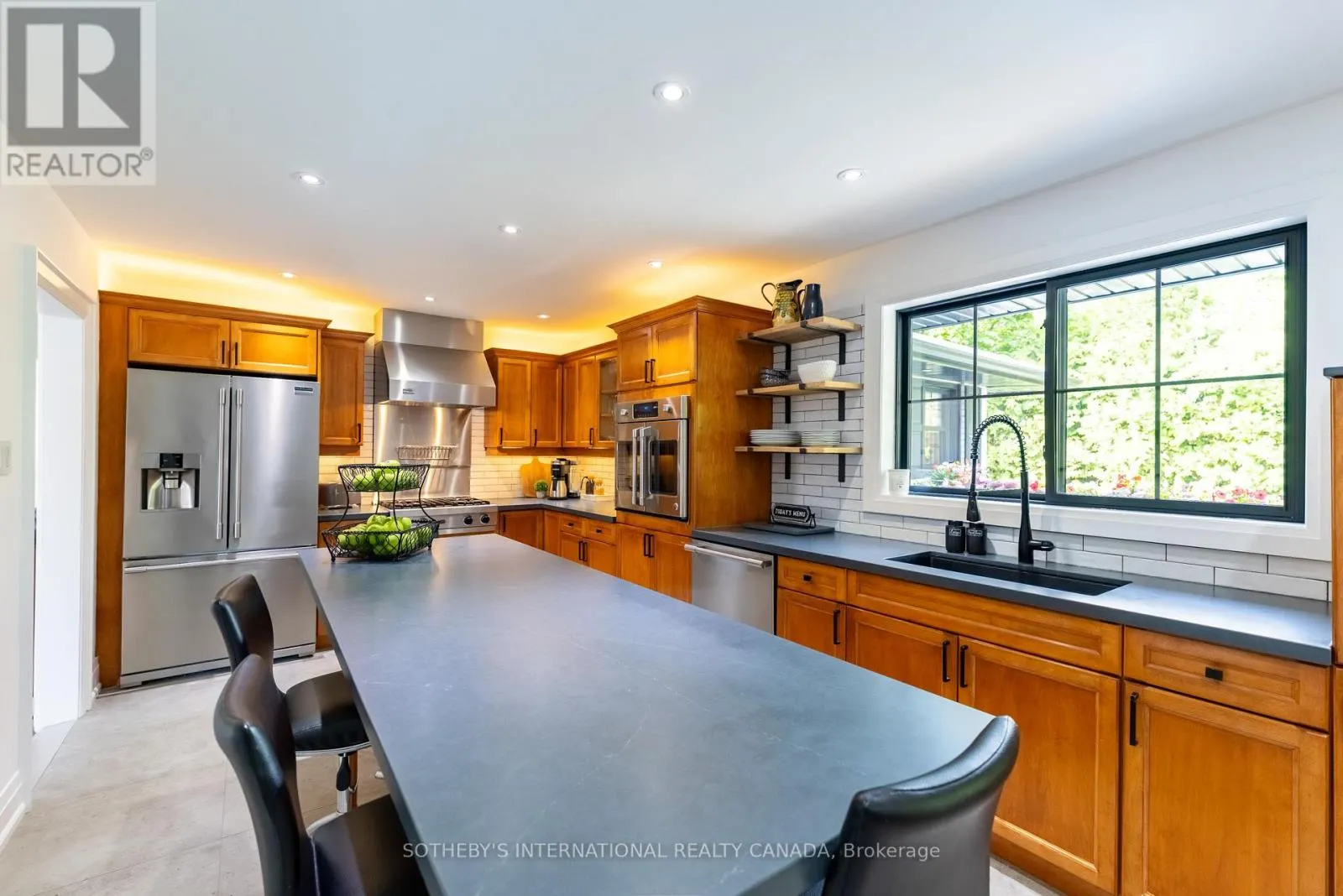 7 WELBROOKE PLACE