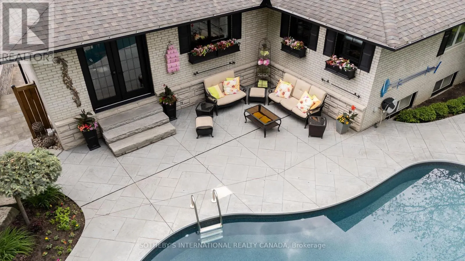 7 WELBROOKE PLACE