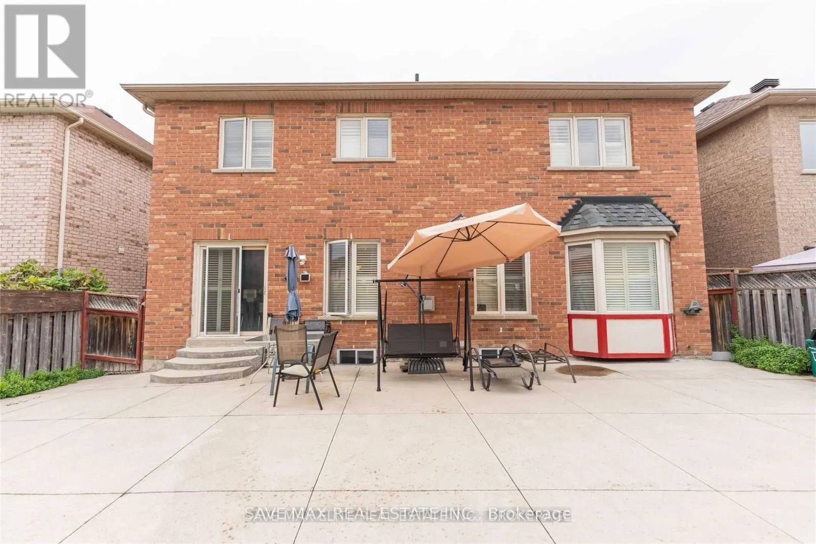 12 MAVERICK CRESCENT