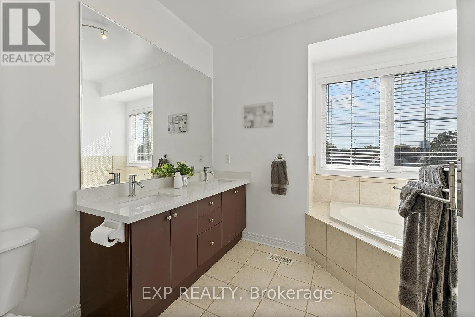451 ROYAL YORK ROAD