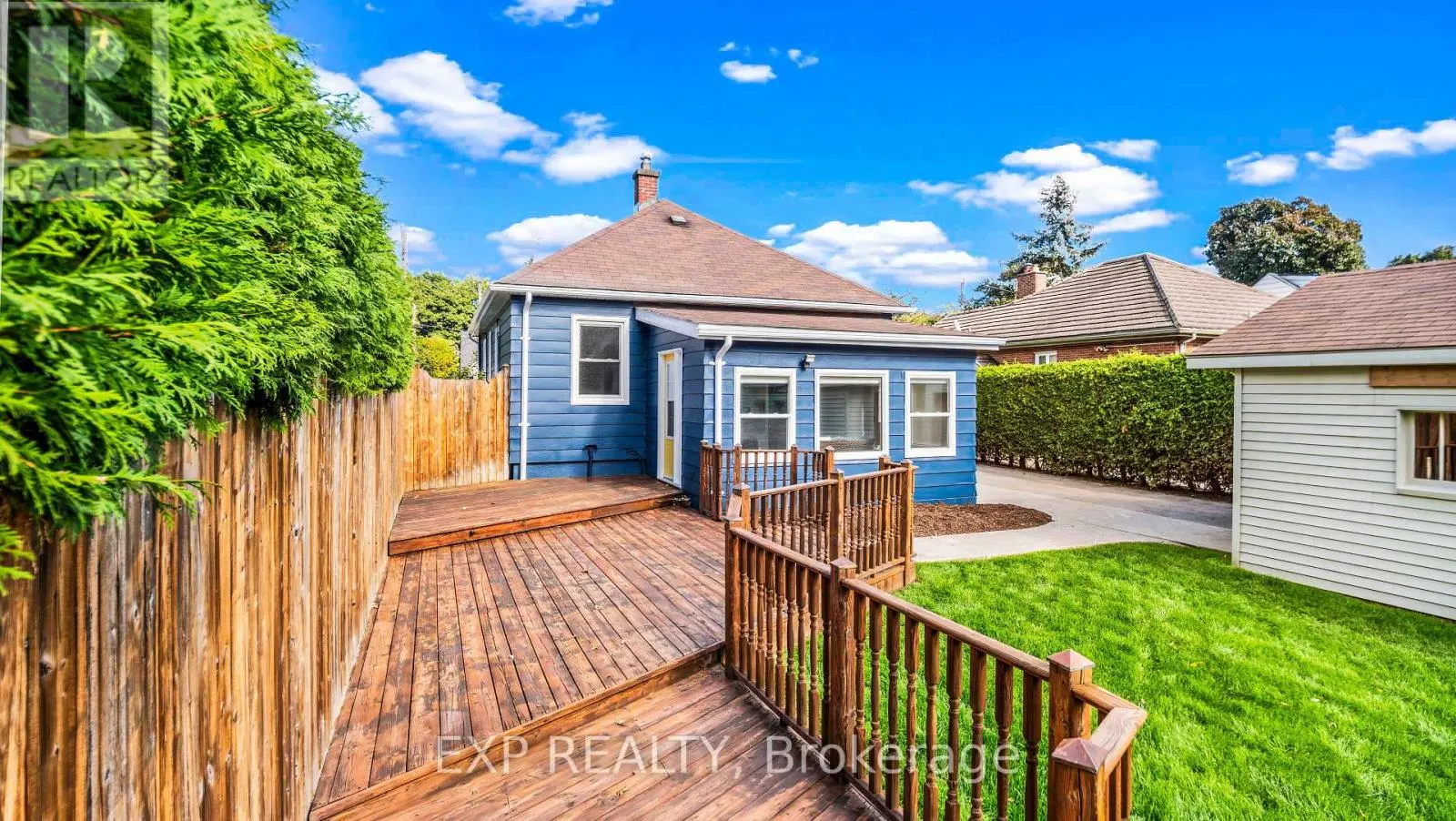 1036 CEDARWOOD PLACE