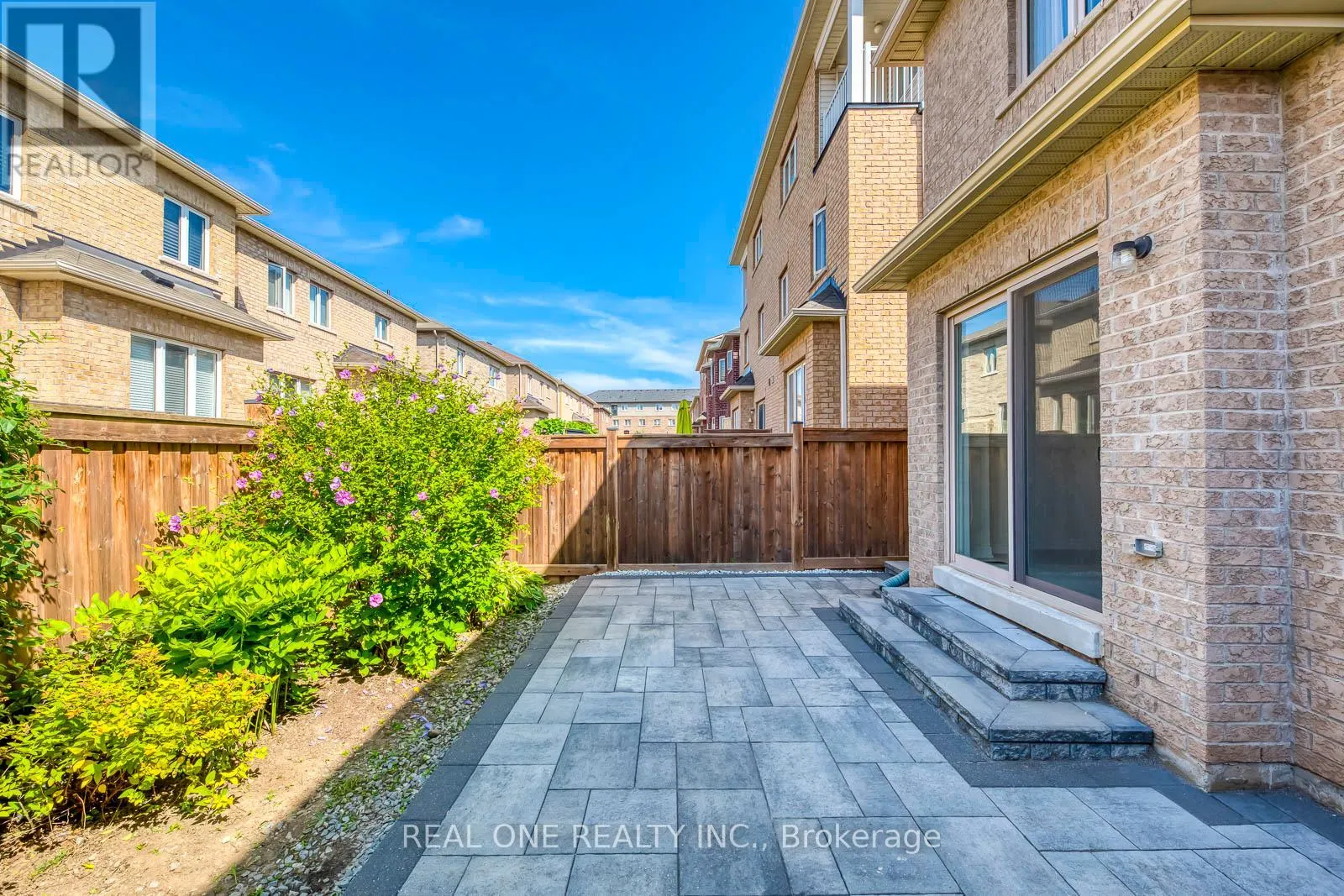 475 GEORGE RYAN AVENUE