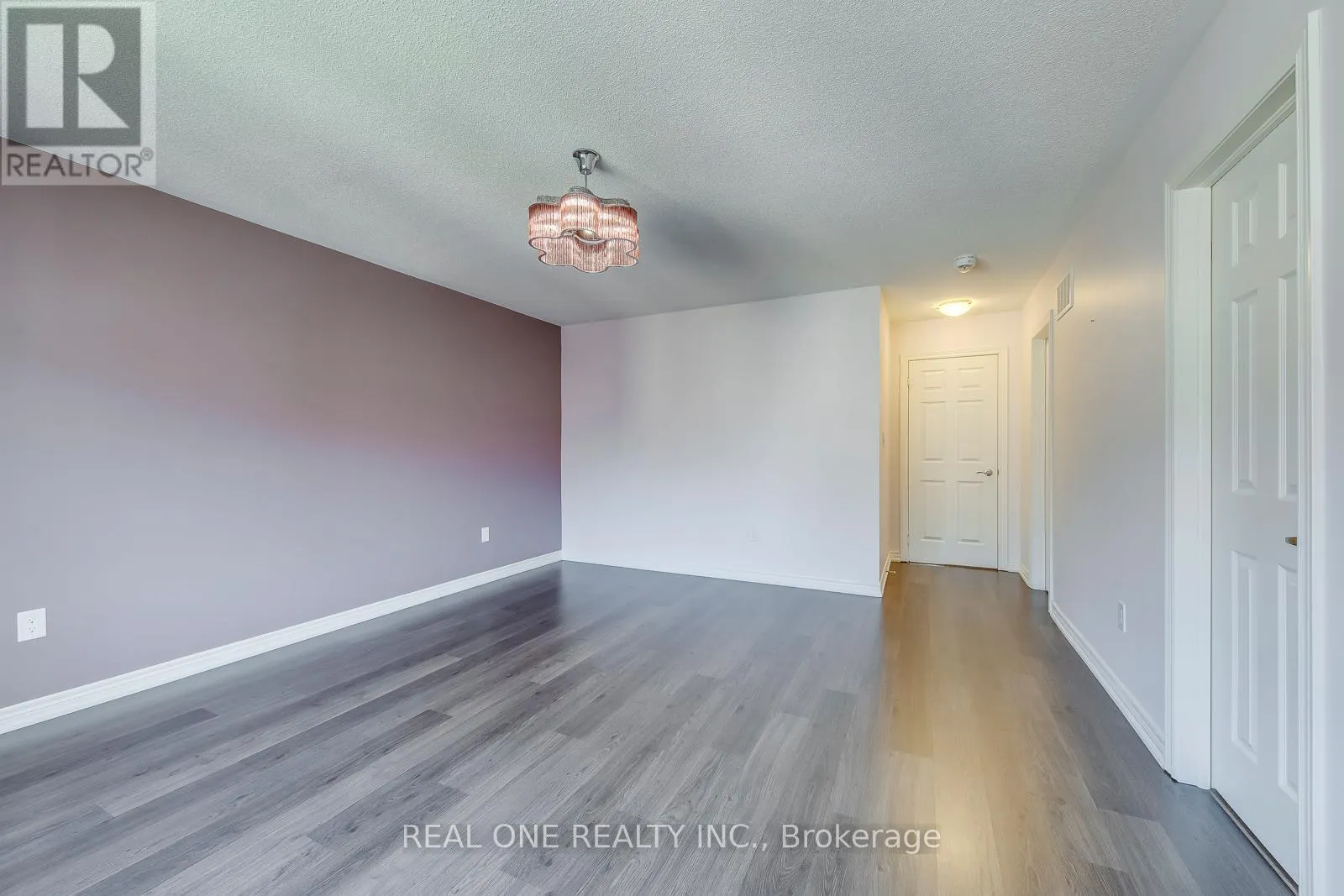 475 GEORGE RYAN AVENUE