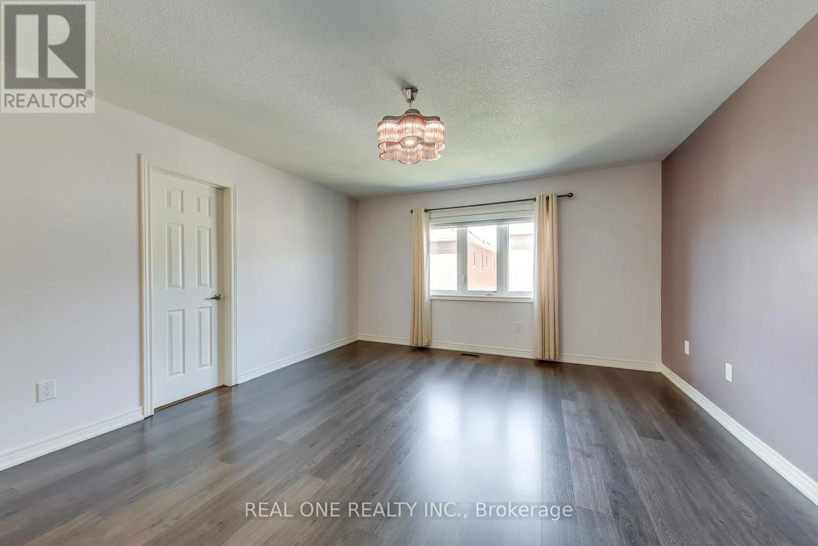 475 GEORGE RYAN AVENUE