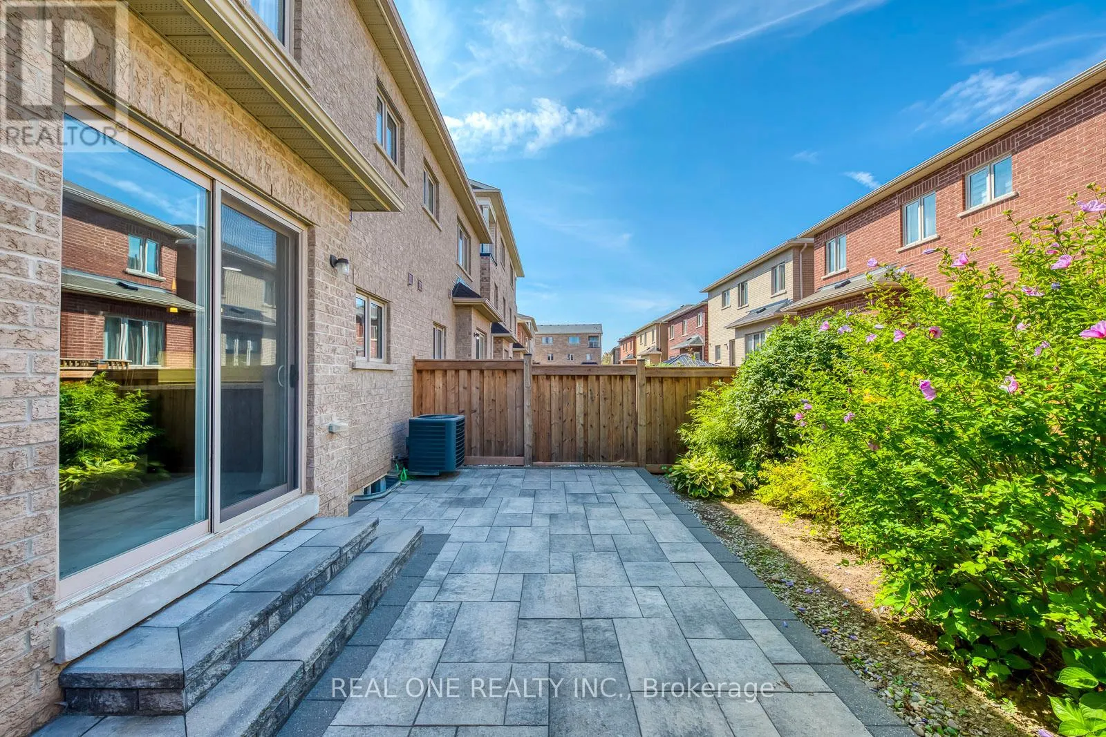 475 GEORGE RYAN AVENUE