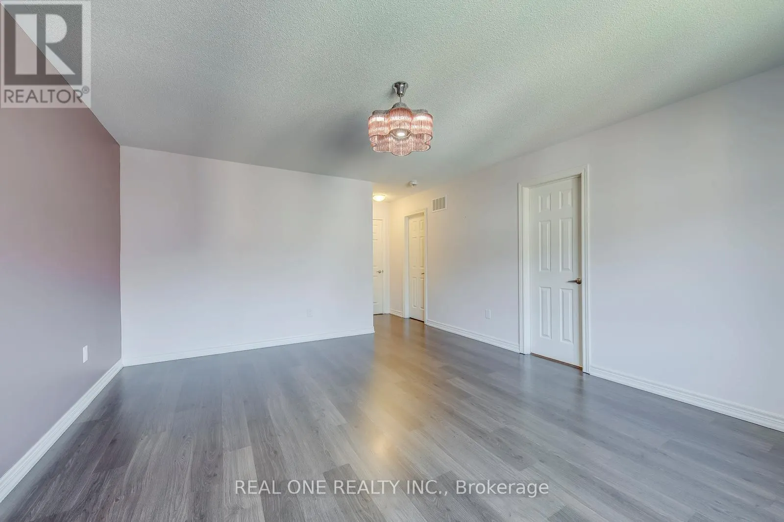 475 GEORGE RYAN AVENUE