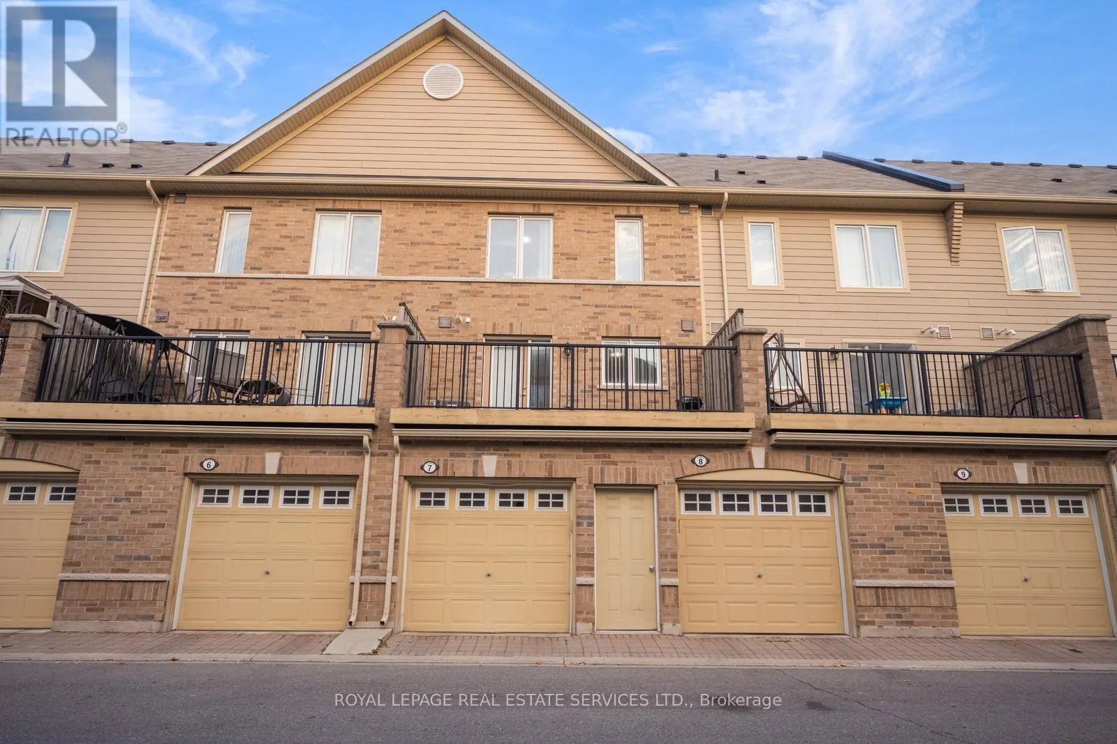 7 - 3185 BOXFORD CRESCENT