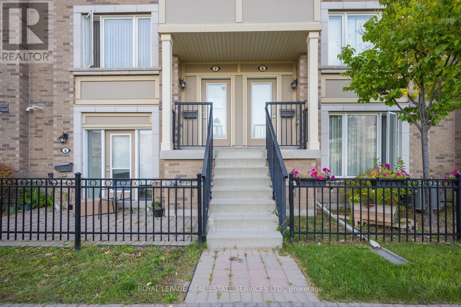 7 - 3185 BOXFORD CRESCENT