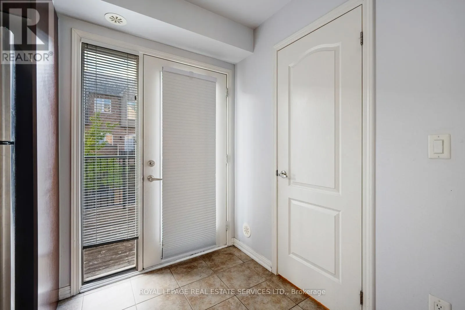 7 - 3185 BOXFORD CRESCENT