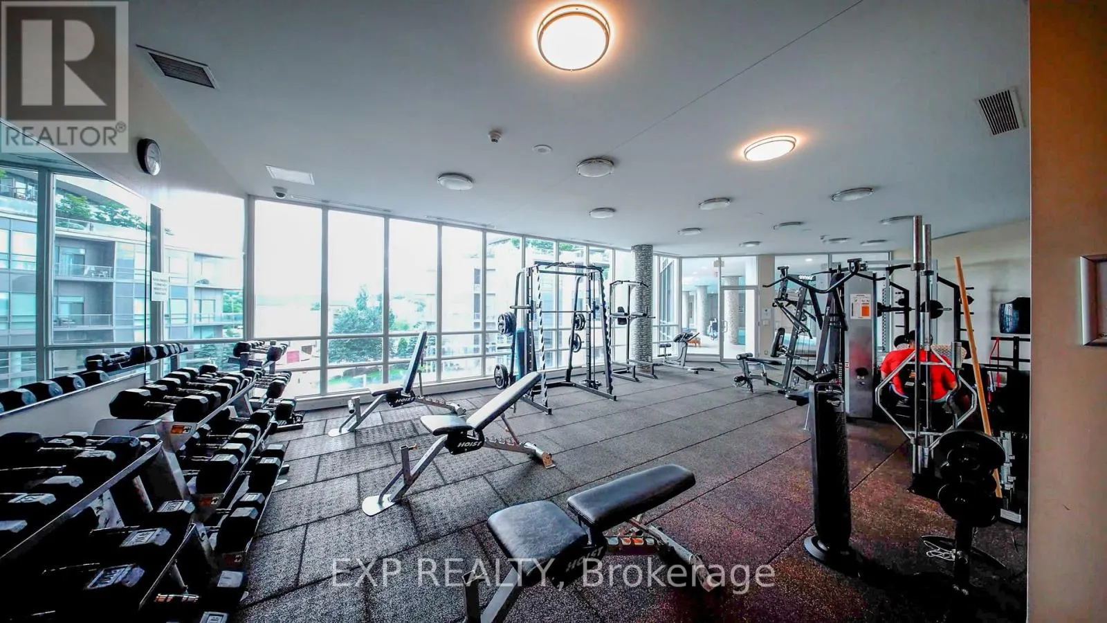 319 - 2240 LAKE SHORE BOULEVARD W