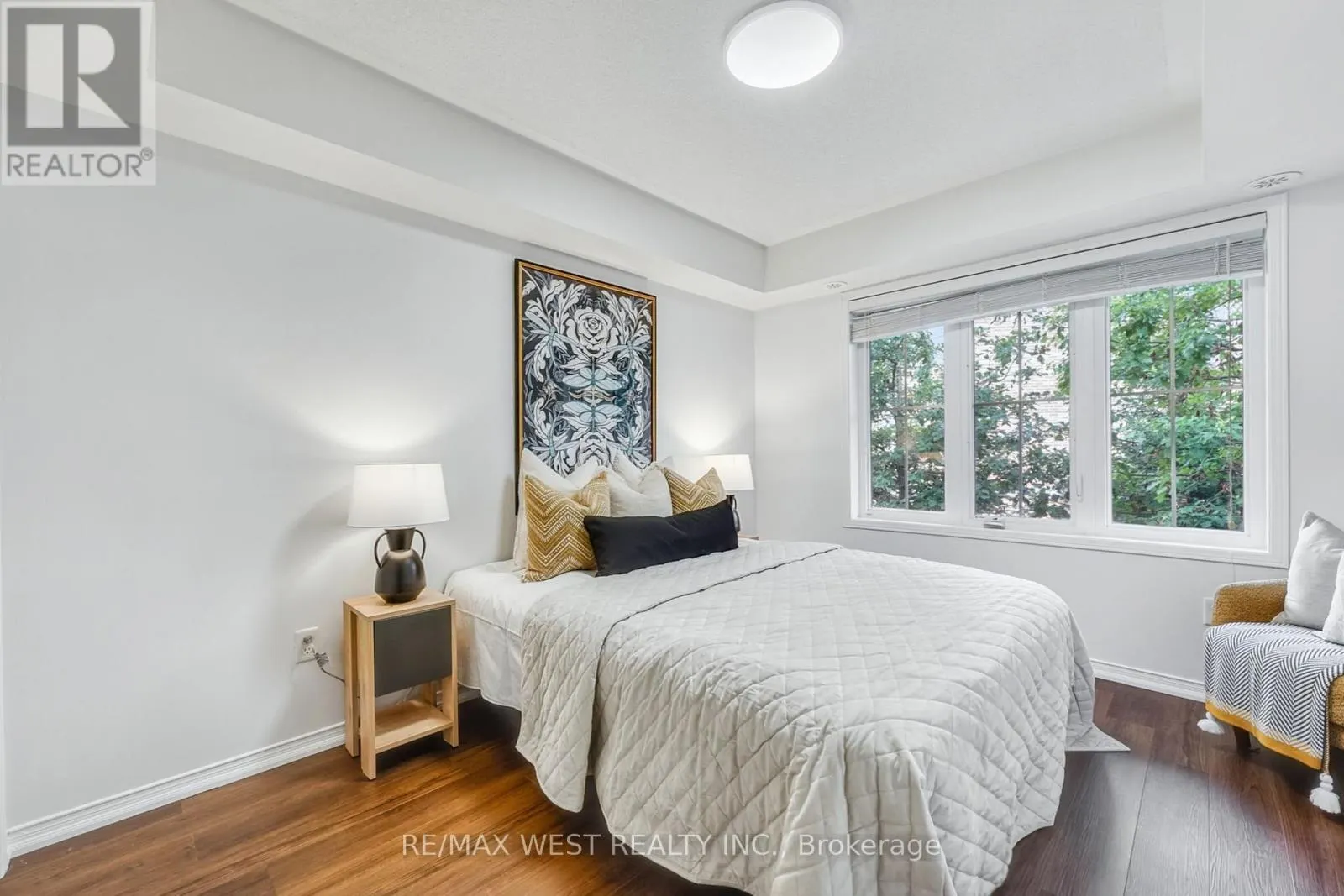 12 - 15 HAYS BOULEVARD