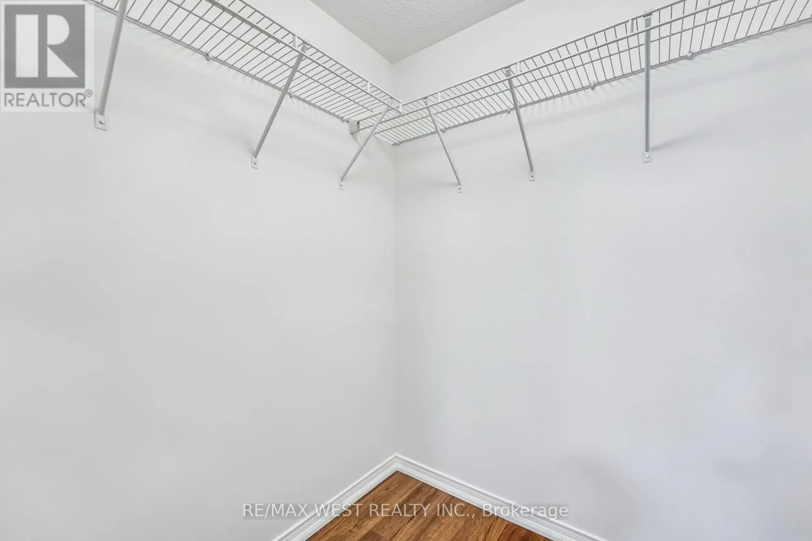 12 - 15 HAYS BOULEVARD