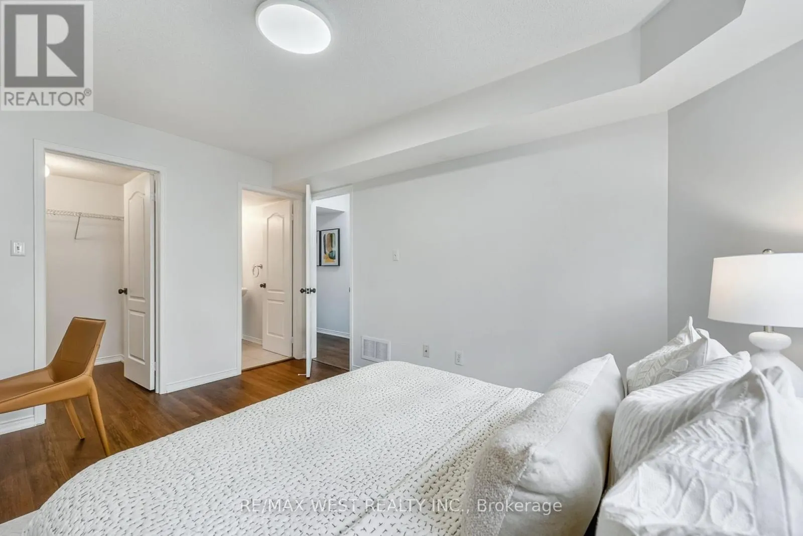 12 - 15 HAYS BOULEVARD
