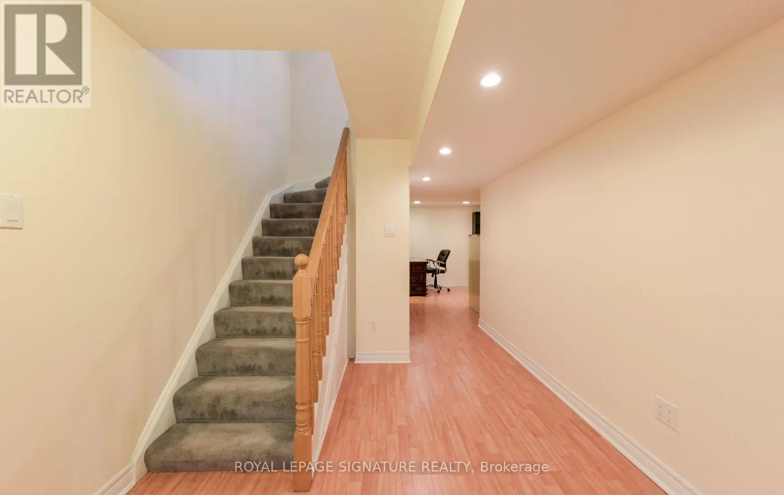 1232 UPPER VILLAGE DRIVE