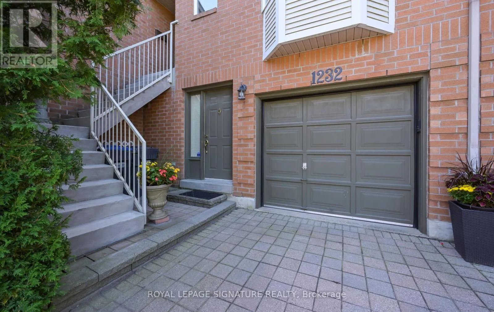 1232 UPPER VILLAGE DRIVE