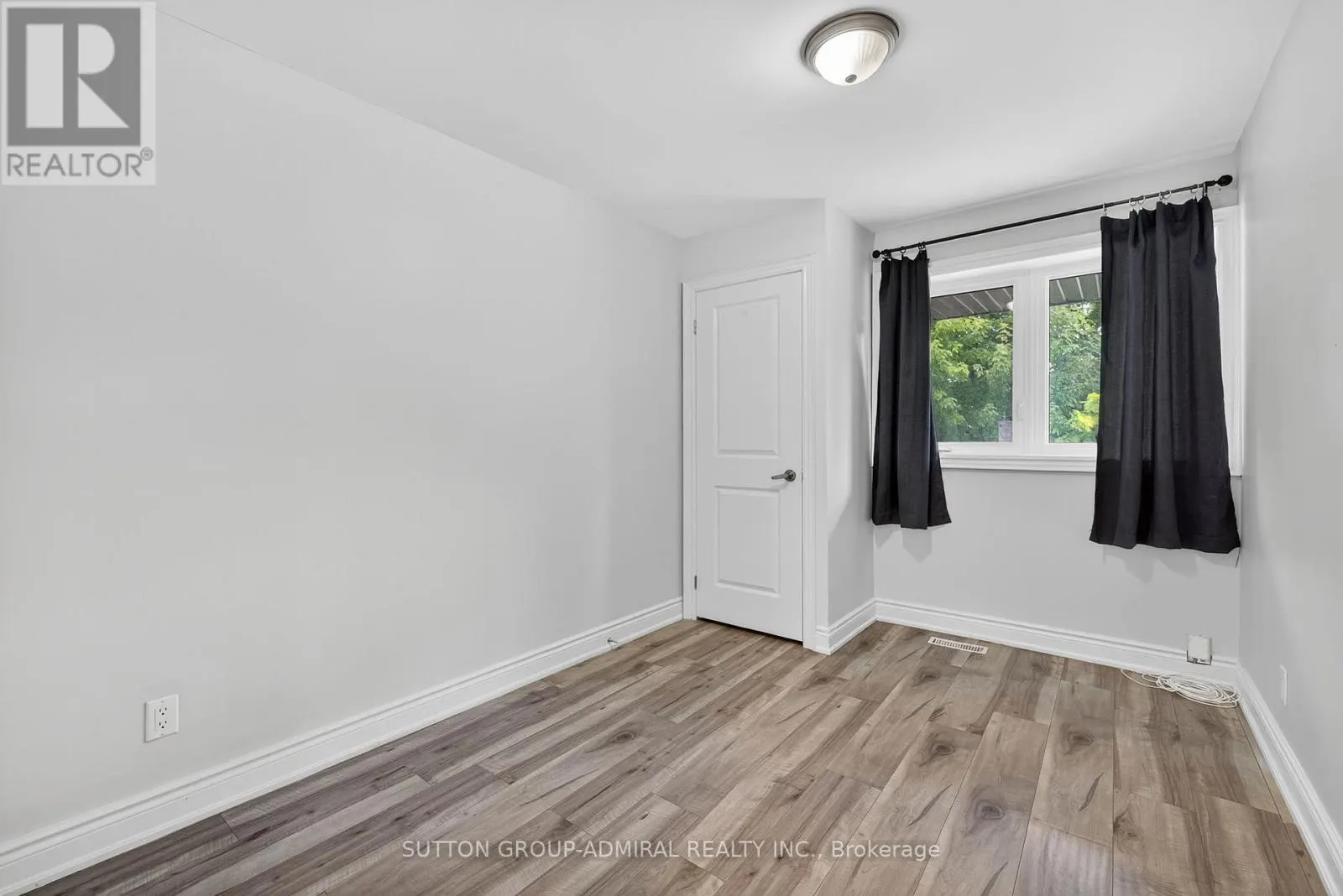 34 KNOX AVENUE
