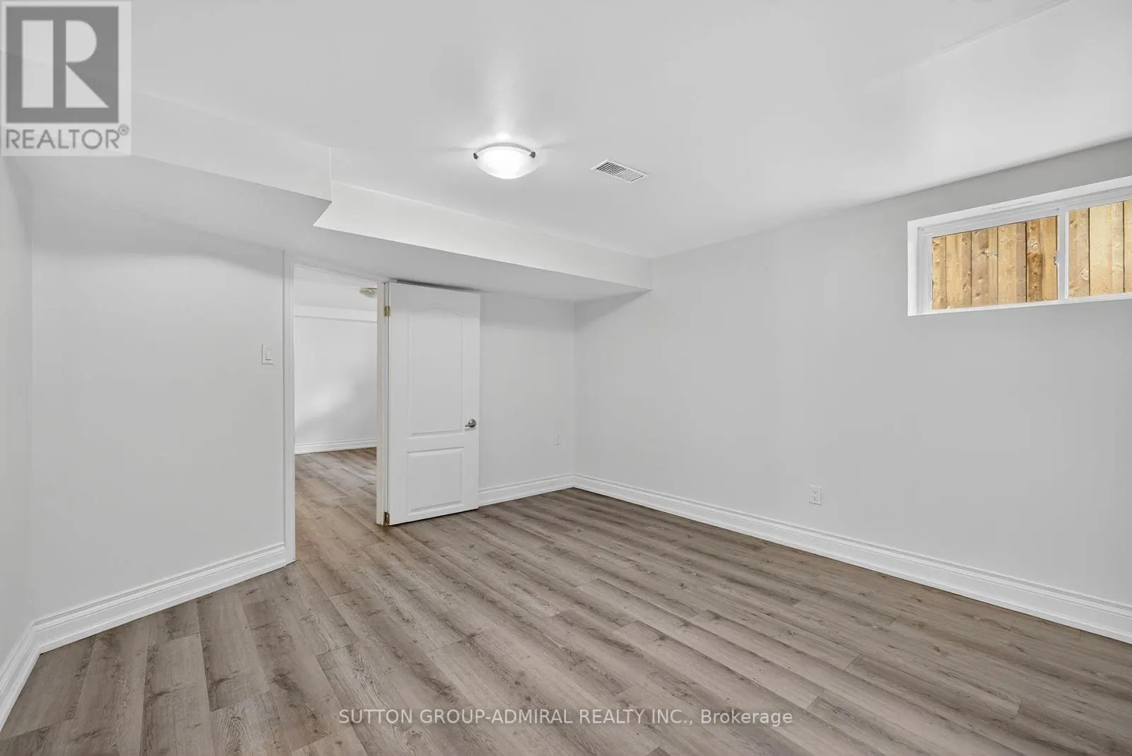 34 KNOX AVENUE