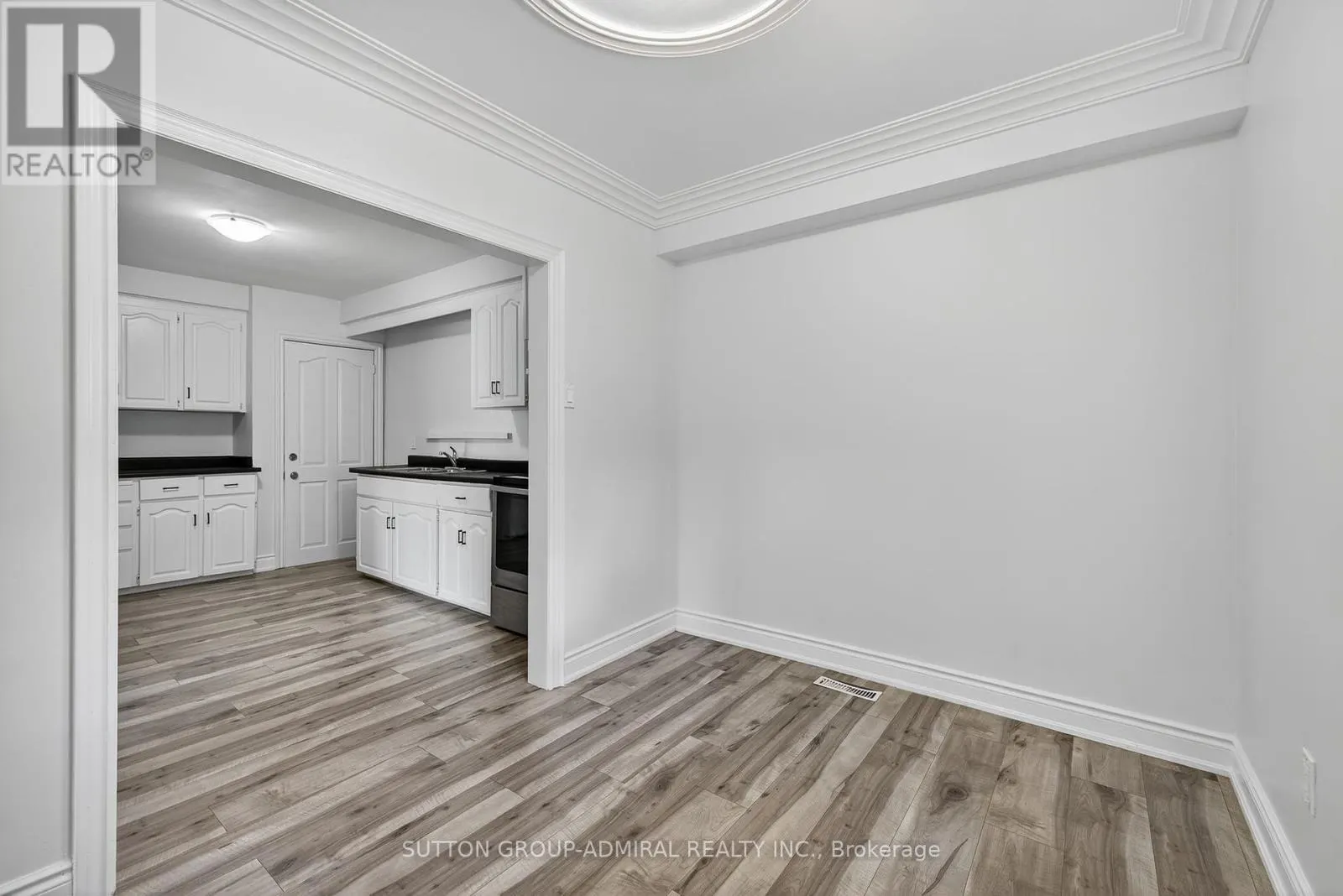 34 KNOX AVENUE