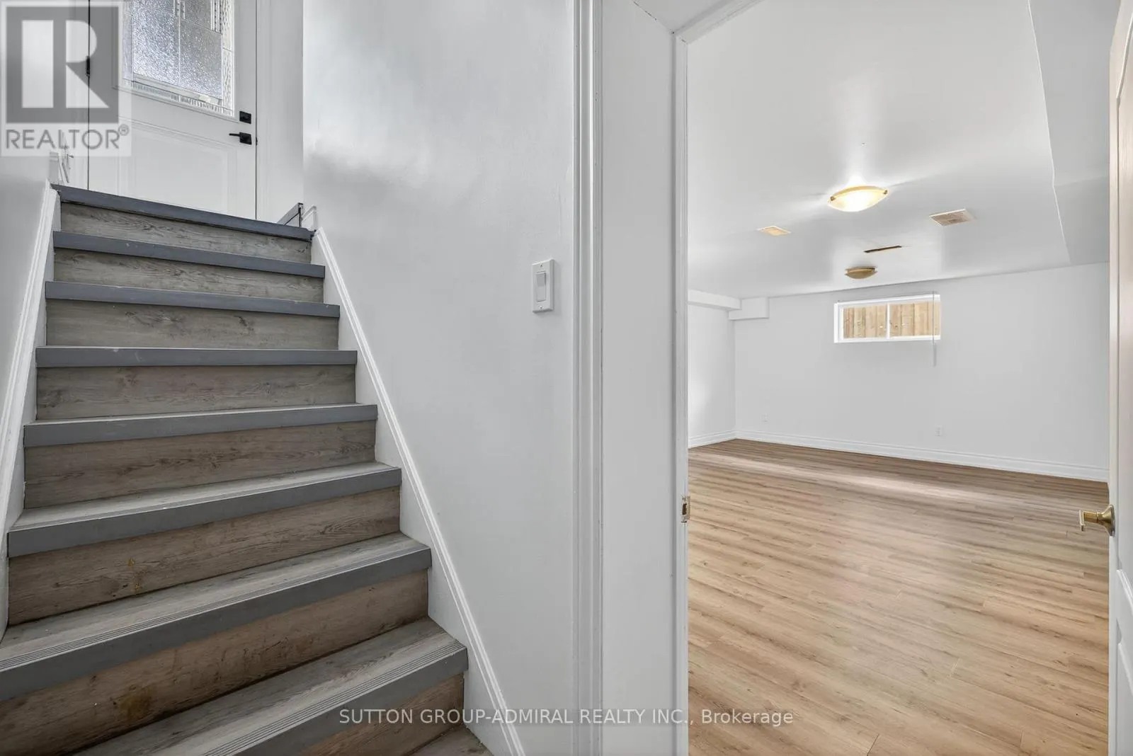 34 KNOX AVENUE