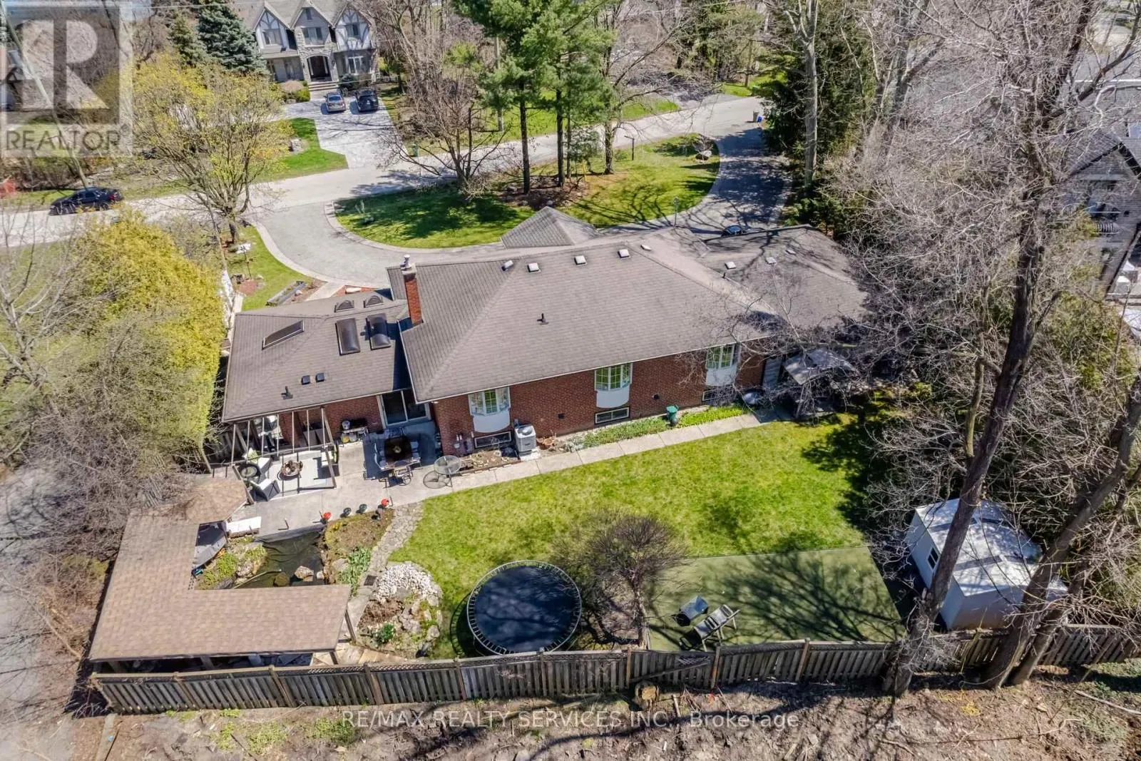 1607 WATERSEDGE ROAD