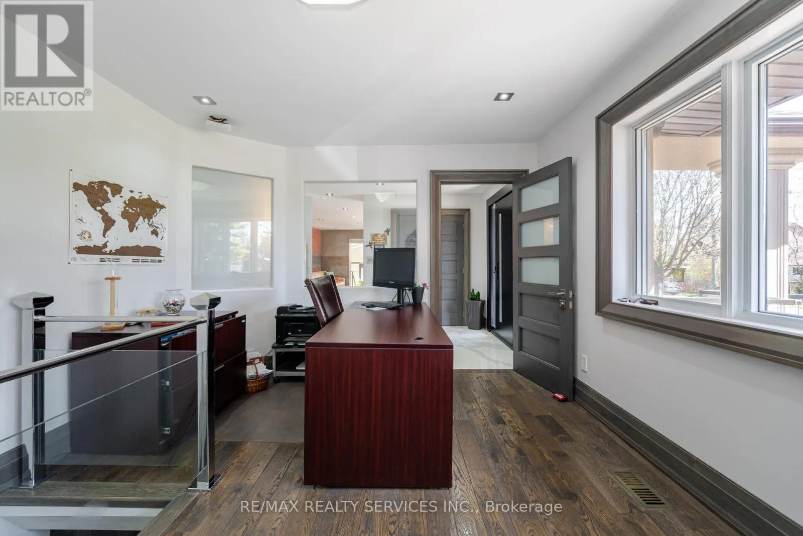 1607 WATERSEDGE ROAD