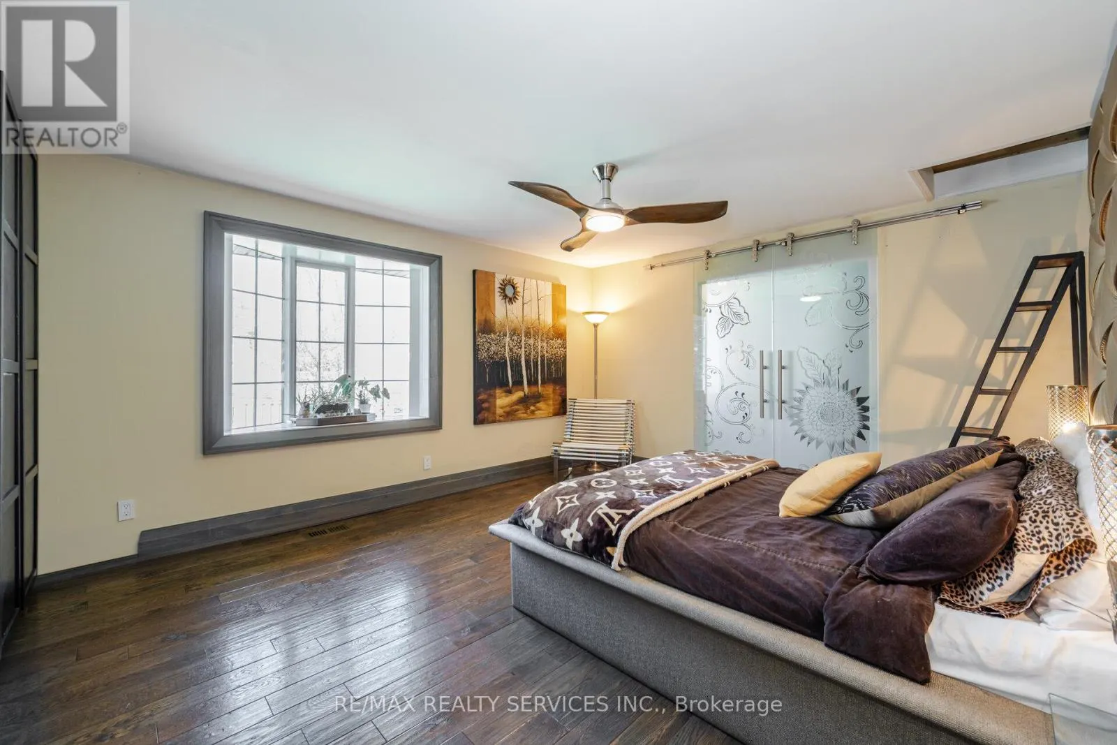 1607 WATERSEDGE ROAD