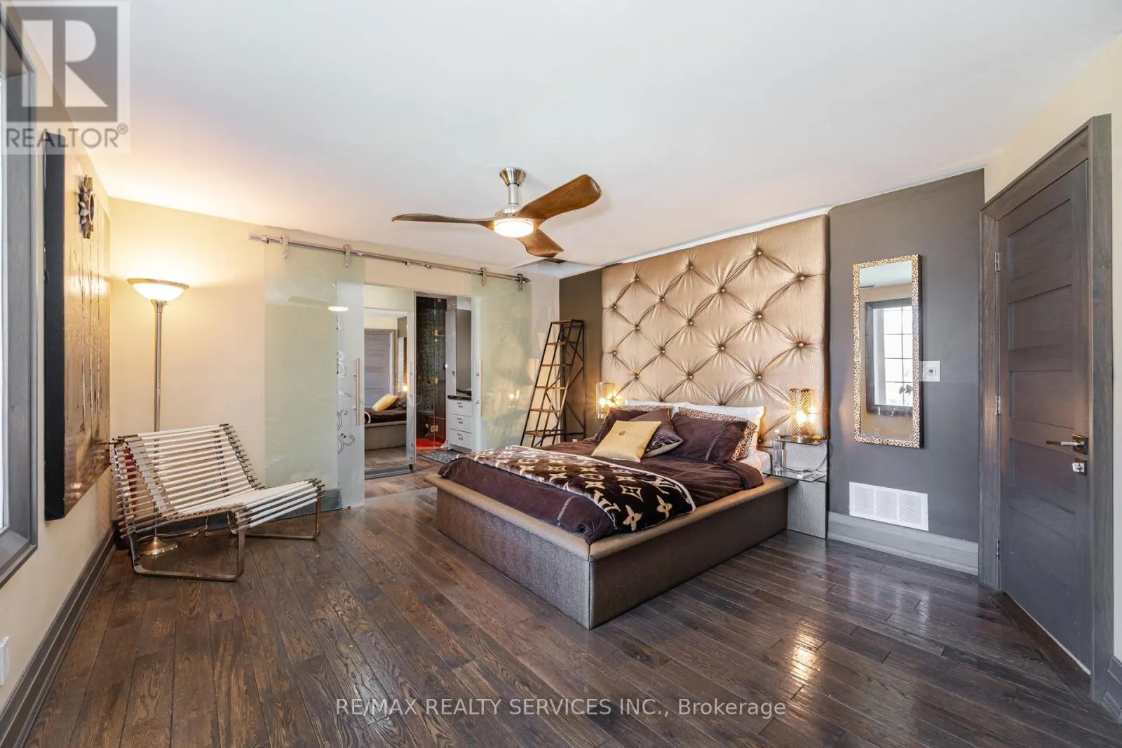 1607 WATERSEDGE ROAD