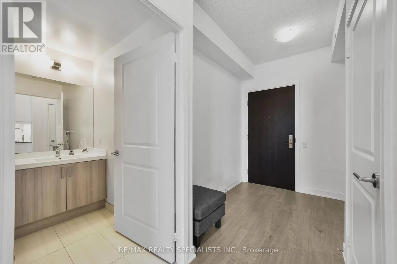 1702 - 8 NAHANI WAY