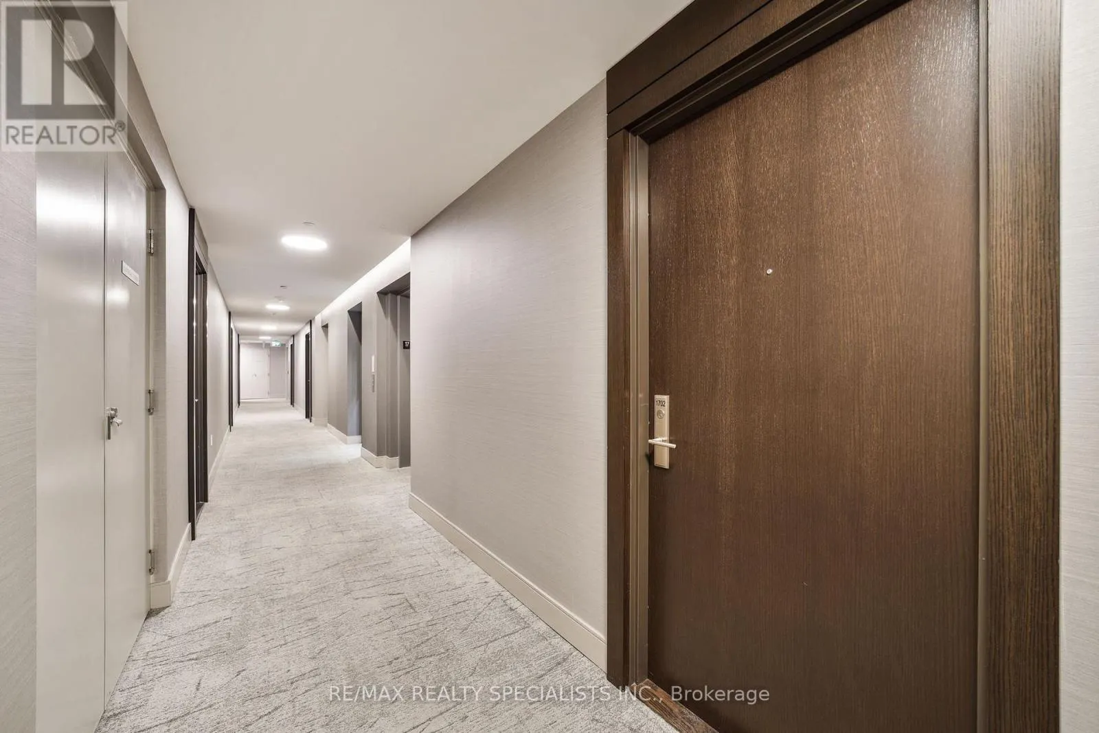 1702 - 8 NAHANI WAY