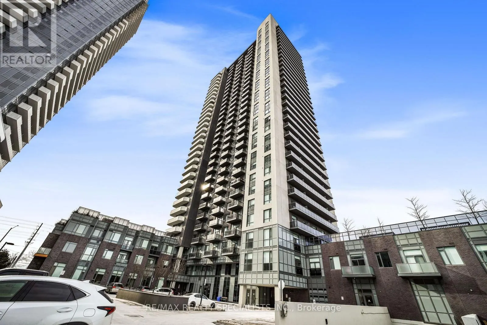 1702 - 8 NAHANI WAY